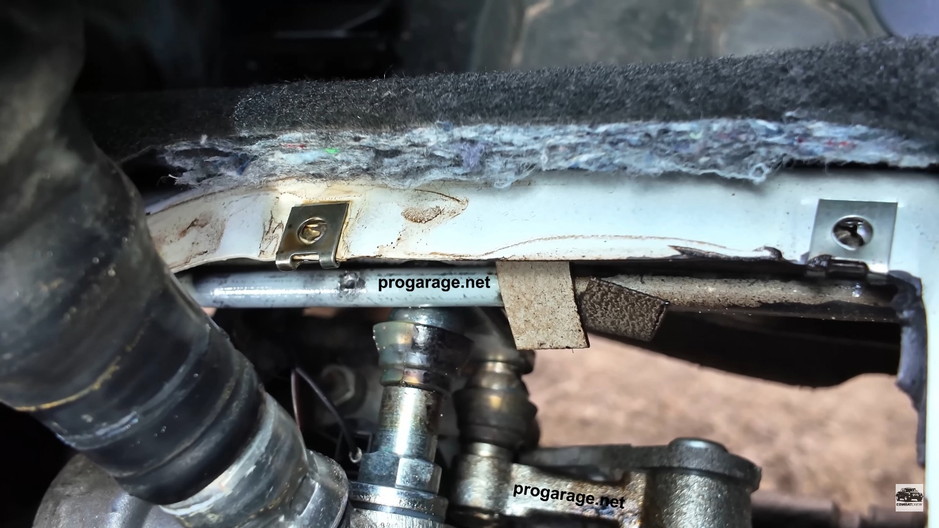 Саморез в топливной магистрали Niva Sport